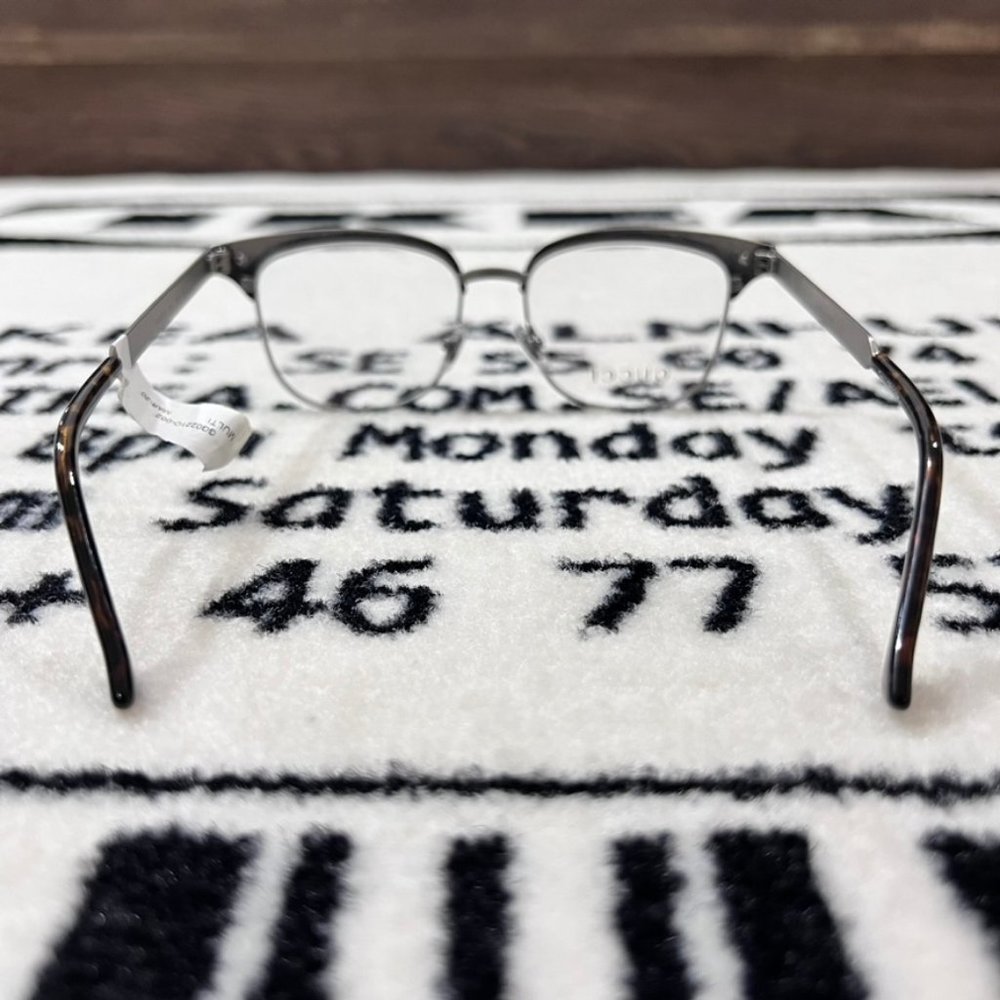 Gucci Silver 3D Tiger Head Logo Engraved Metal Frame Eyeglasses - Picture 5 of 12